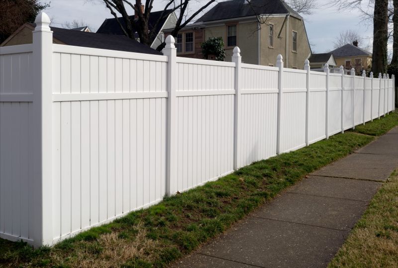 Vinyl Fence with Decorative Features